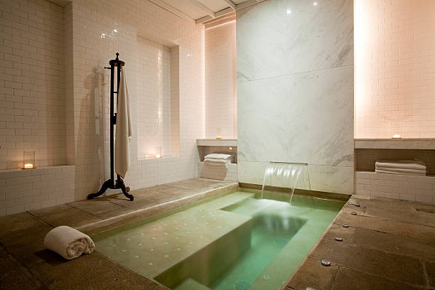 Ceramic vs Porcelain Tiles – Plus Glazed vs Unglazed: What’s the Real Difference?